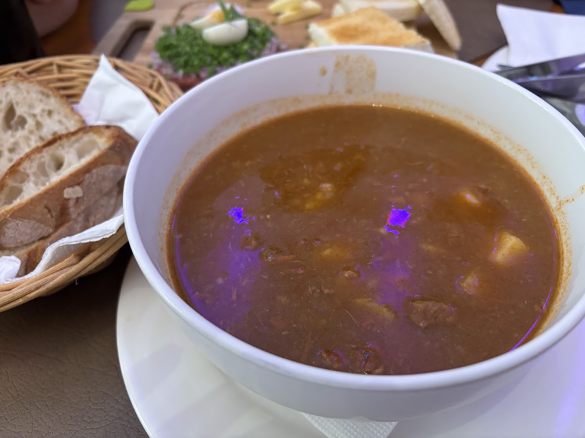 Parisi 6 — Restaurant